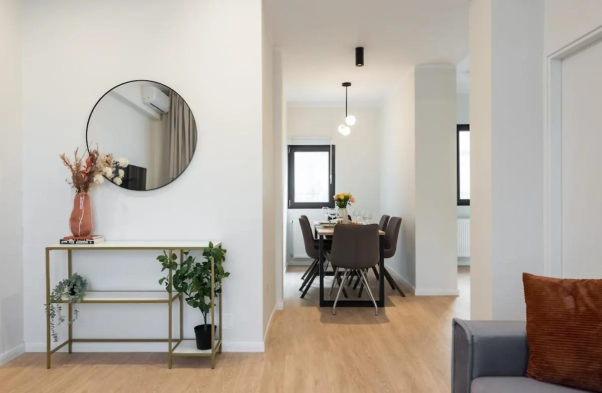 Sunny 2Br Large Flat - Amzei Square Apartment Bucharest 0*,