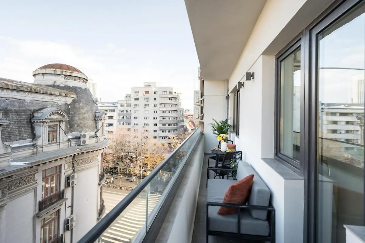 Sunny 2Br Large Flat - Amzei Square Apartment Bucharest