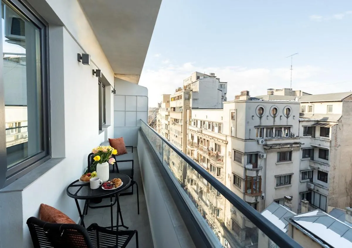 Sunny 2Br Large Flat - Amzei Square Apartment Bucharest
